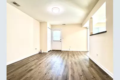 640 Gray Court, Wheeling, IL 60090 - Photo 3