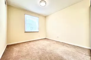 640 Gray Ct, Wheeling, IL 60090 - Photo 11