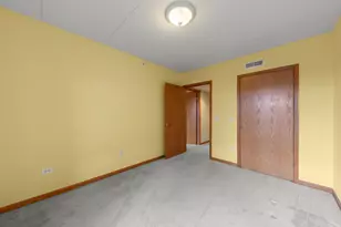 1327 E Washington St, Des Plaines, IL 60016 - Photo 21
