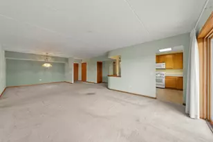 1327 E Washington St, Des Plaines, IL 60016 - Photo 3