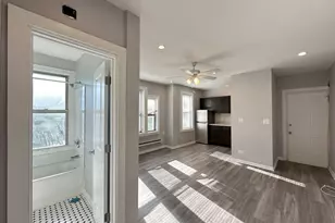 4735 N Beacon St, Chicago, IL 60640 - Photo 11