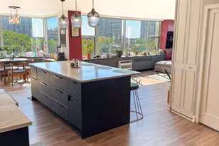 4250 N Marine Dr, Chicago, IL 60613 - Photo 9