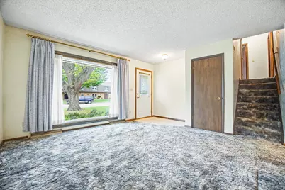 804 N Illini Avenue, Pontiac, IL 61764 - Photo 11