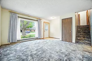 804 N Illini Ave, Pontiac, IL 61764 - Photo 11