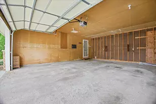 804 N Illini Ave, Pontiac, IL 61764 - Photo 29