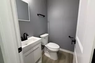 17700 Grandview Dr, Hazel Crest, IL 60429 - Photo 13