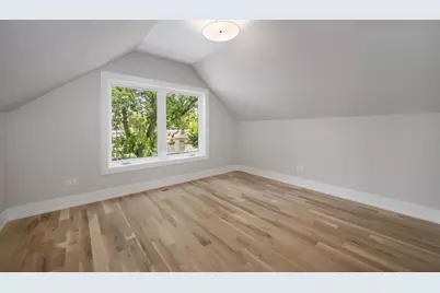 8648 S Phillips Avenue, Chicago, IL 60617 - Photo 17