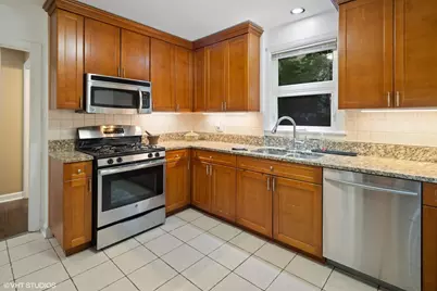 5016 N Mango Avenue #1, Chicago, IL 60630 - Photo 13