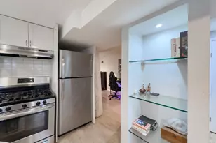 2046 W Iowa St, Chicago, IL 60622 - Photo 7