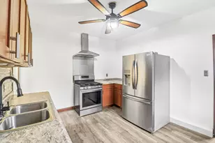 9 Blackman Ave, Joliet, IL 60436 - Photo 3