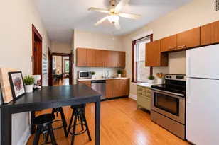 2037 W Cullom Ave, Chicago, IL 60618 - Photo 7