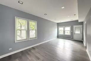 2729 N Campbell Ave, Chicago, IL 60647 - Photo 11
