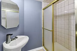 1540 Regan Ct, Hoffman Estates, IL 60192 - Photo 23