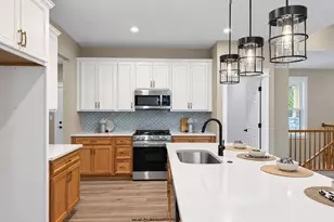 214 Burr Oak Circle, Elgin, IL 60124 - Photo 9