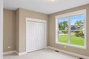 214 Burr Oak Circle, Elgin, IL 60124 - Photo 23