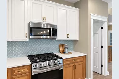 214 Burr Oak Circle, Elgin, IL 60124 - Photo 7