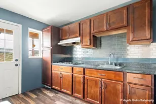 754 Walnut St, Waukegan, IL 60085 - Photo 1