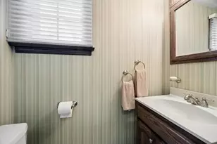 258 Lawton Rd, Riverside, IL 60546 - Photo 15