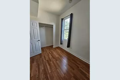 10048 S Avenue L Street #3, Chicago, IL 60617 - Photo 5