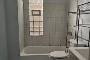 10048 S Ave L St, Chicago, IL 60617 - Photo 7