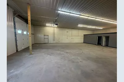 4999 Torque Road, Loves Park, IL 61111 - Photo 5
