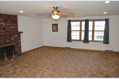 11581 2125 East Street, Princeton, IL 61356 - Photo 5
