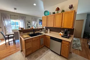 661 Fieldcrest Dr, South Elgin, IL 60177 - Photo 11