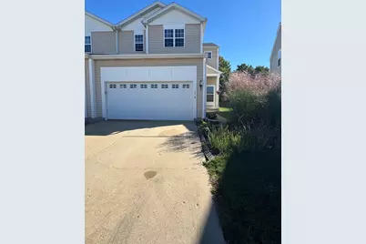 661 Fieldcrest Drive #B, South Elgin, IL 60177 - Photo 1