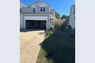 661 Fieldcrest Drive #B, South Elgin, IL 60177 - Photo 3