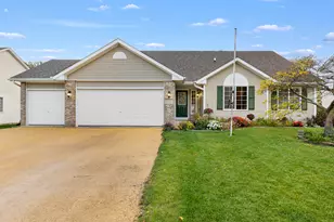 2351 Kristi Ln, Rockford, IL 61102 - Photo 1