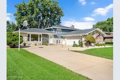 7014 Wilcox Avenue, Darien, IL 60561 - Photo 1