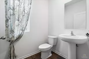 695 Kentshire Cir, Elgin, IL 60124 - Photo 27