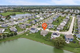 695 Kentshire Cir, Elgin, IL 60124 - Photo 3