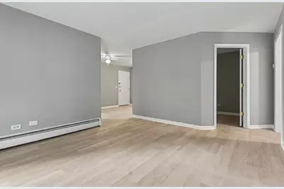 220 W Colfax Street #102, Palatine, IL 60067 - Photo 9