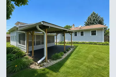 113 Holly Avenue, Darien, IL 60561 - Photo 9