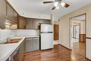 1248 Andrea Ln, Des Plaines, IL 60018 - Photo 13