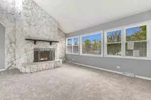 17909 Chartres Ct, Hazel Crest, IL 60429 - Photo 3