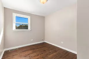16767 Sunset Ridge Dr, Country Club Hills, IL 60478 - Photo 11