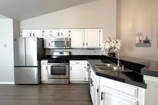 8249 Ripple Ridge, Darien, IL 60561 - Photo 3