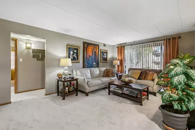 4948 Circle Court #704, Crestwood, IL 60418 - Photo 5