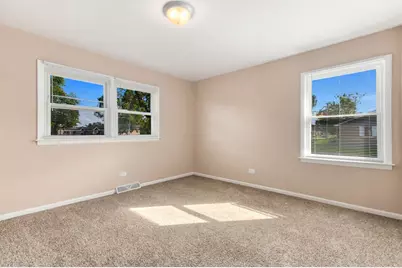796 E 163rd Street, South Holland, IL 60473 - Photo 9