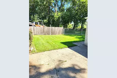 14415 S Saginaw Avenue, Burnham, IL 60633 - Photo 21
