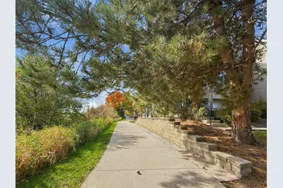 1071 Ellsworth Drive, Grayslake, IL 60030 - Photo 23
