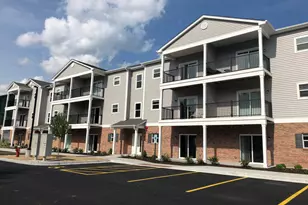 811 E Main St, East Dundee, IL 60118 - Photo 1