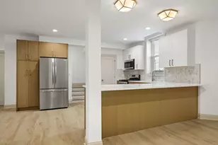 531 Hinman Ave, Evanston, IL 60202 - Photo 7