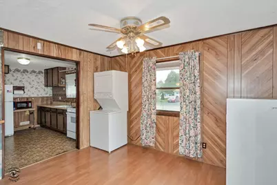 1701 Sterling Avenue, Joliet, IL 60432 - Photo 17