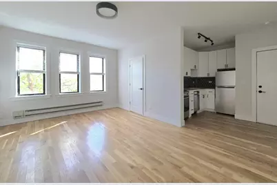 4236 N Kenmore Avenue #302, Chicago, IL 60613 - Photo 3