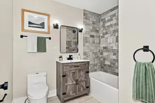 1323 Home Ave, Berwyn, IL 60402 - Photo 13