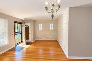 6812 W Higgins Ave, Chicago, IL 60656 - Photo 3