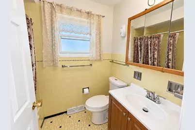 6812 W Higgins Avenue, Chicago, IL 60656 - Photo 7